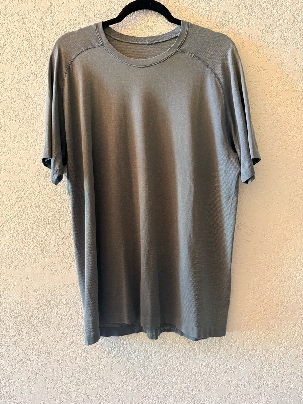 LULULEMON Athletic Performance Workout Everyday Men’s Short Sleeve Shirt Size XL